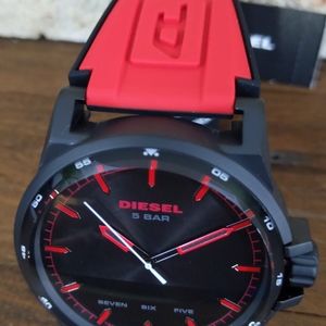 DIESEL MENS RED BLACK D48 SILICONE WATCH